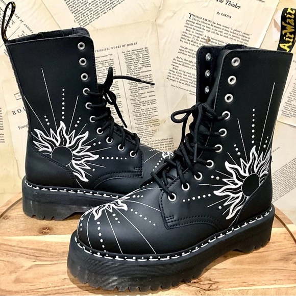 Free People Dr Martens Jadon Hi Solar Flare Boot Embroidery Black - Picture 5 of 10
